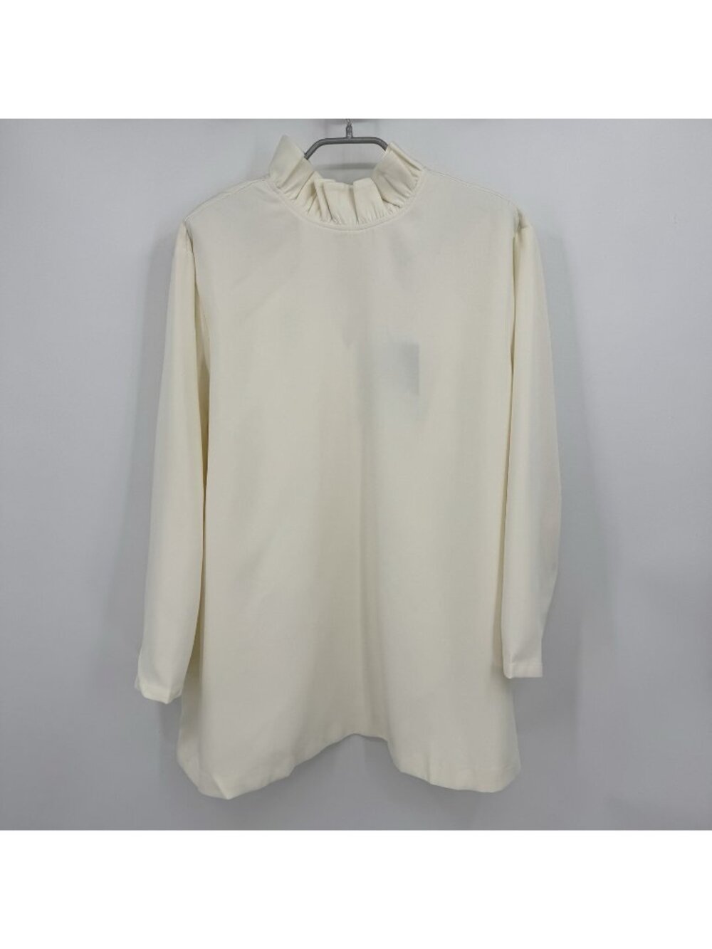 Tuckernuck Ivory Faye Blouse size XXXL 3XL Ruffle Stand Collar Swing Style NWT